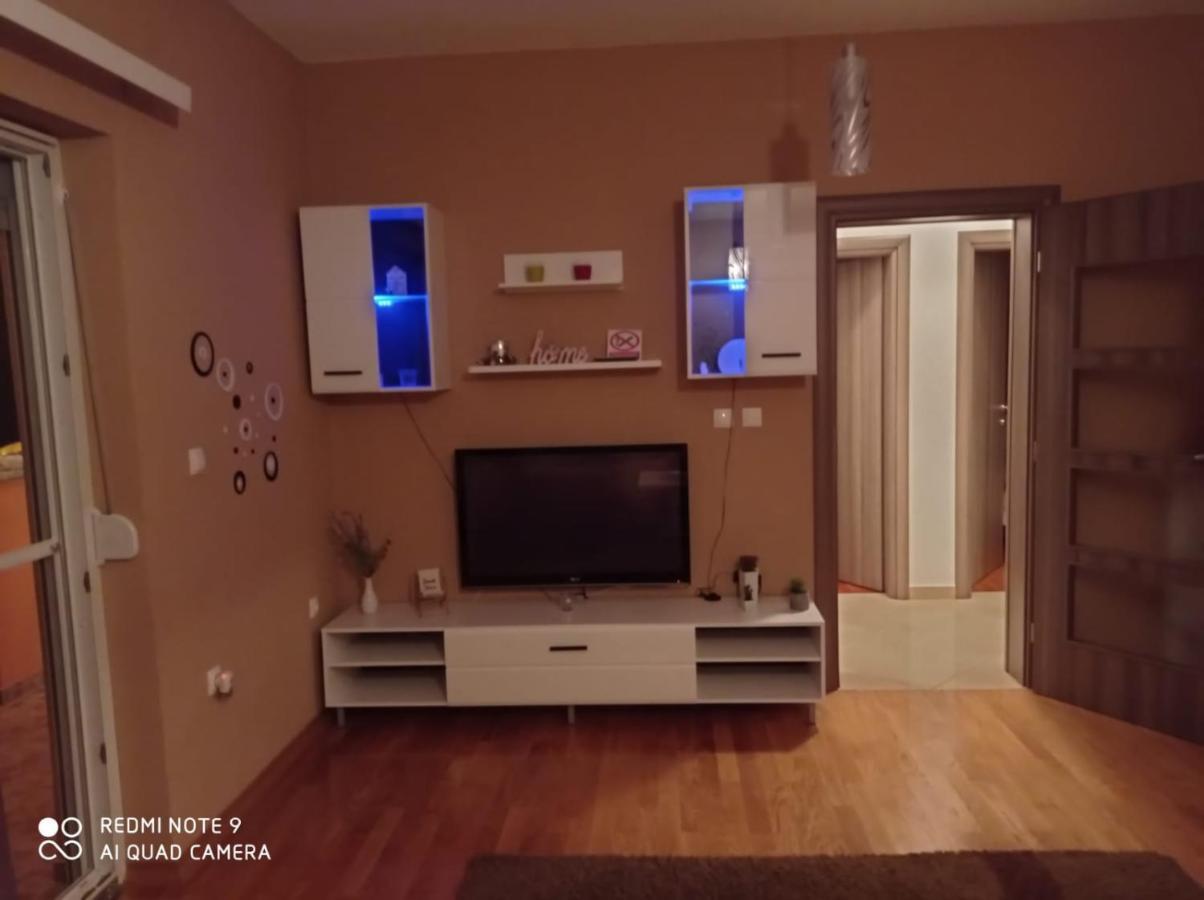 Apartman Dora Sukošan Exterior foto
