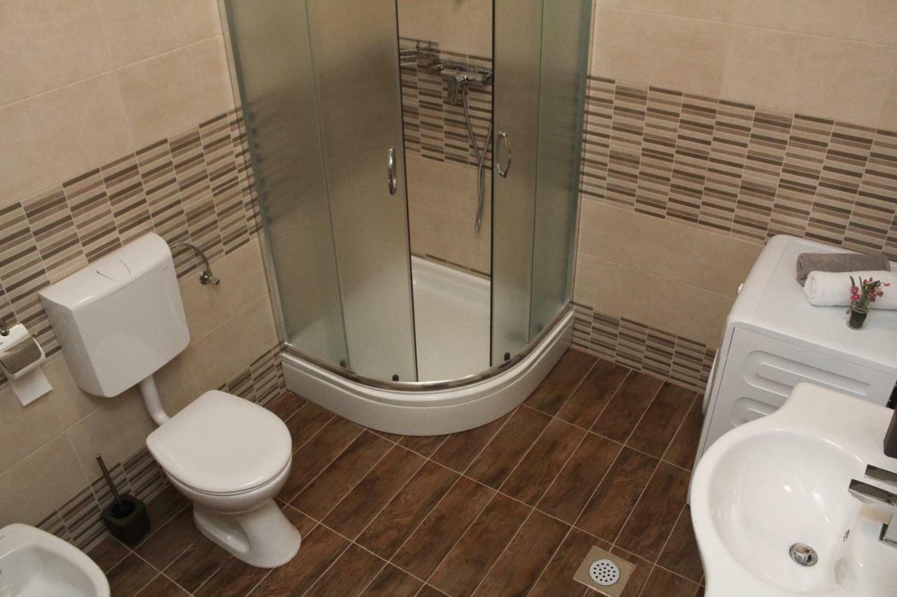 Apartman Dora Sukošan Exterior foto